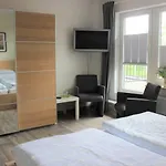 Gasthuus Spieskamer Hotell Hasselberg (Schleswig-Holstein)